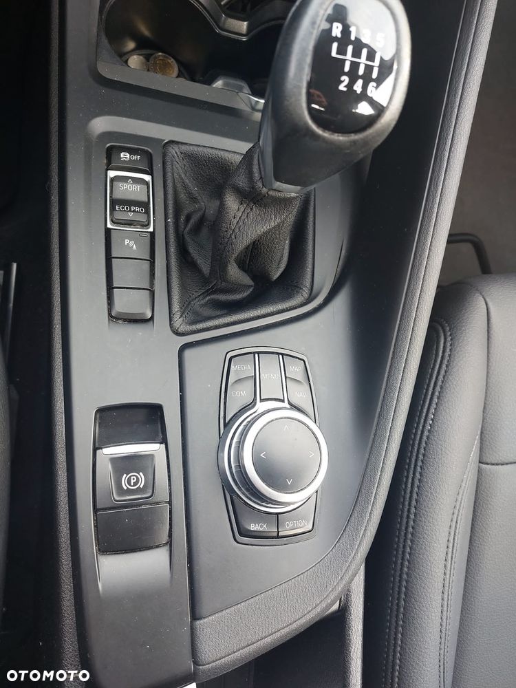 BMW X1 sDrive18i Advantage - 8