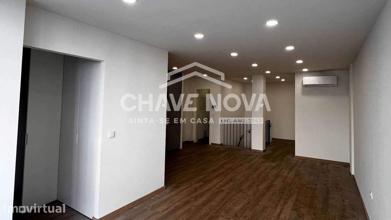 Apartamento T2 Duplex no Porto - Grande imagem: 5/16