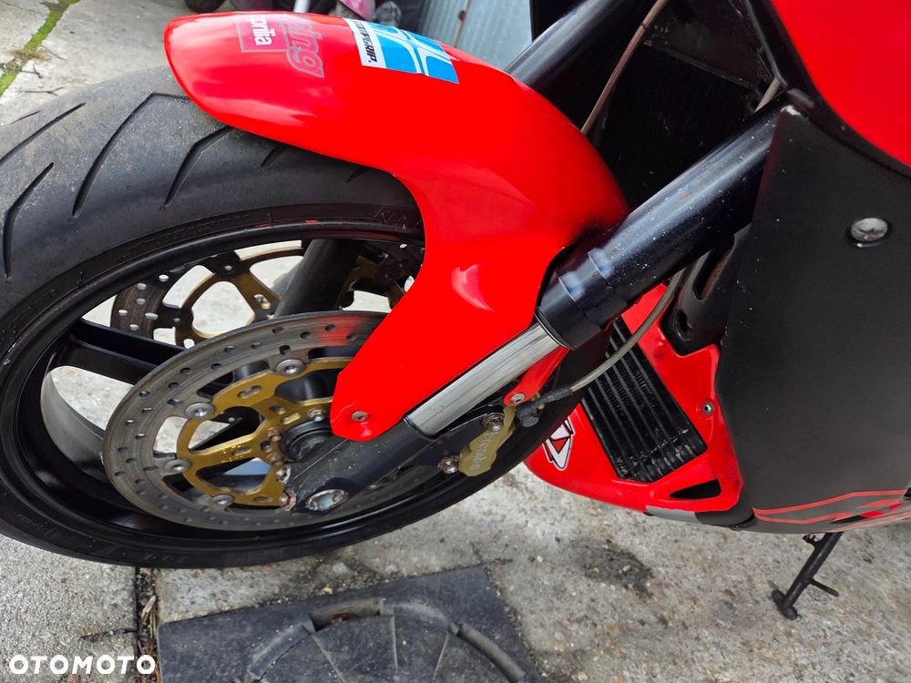 Aprilia RSV - 36