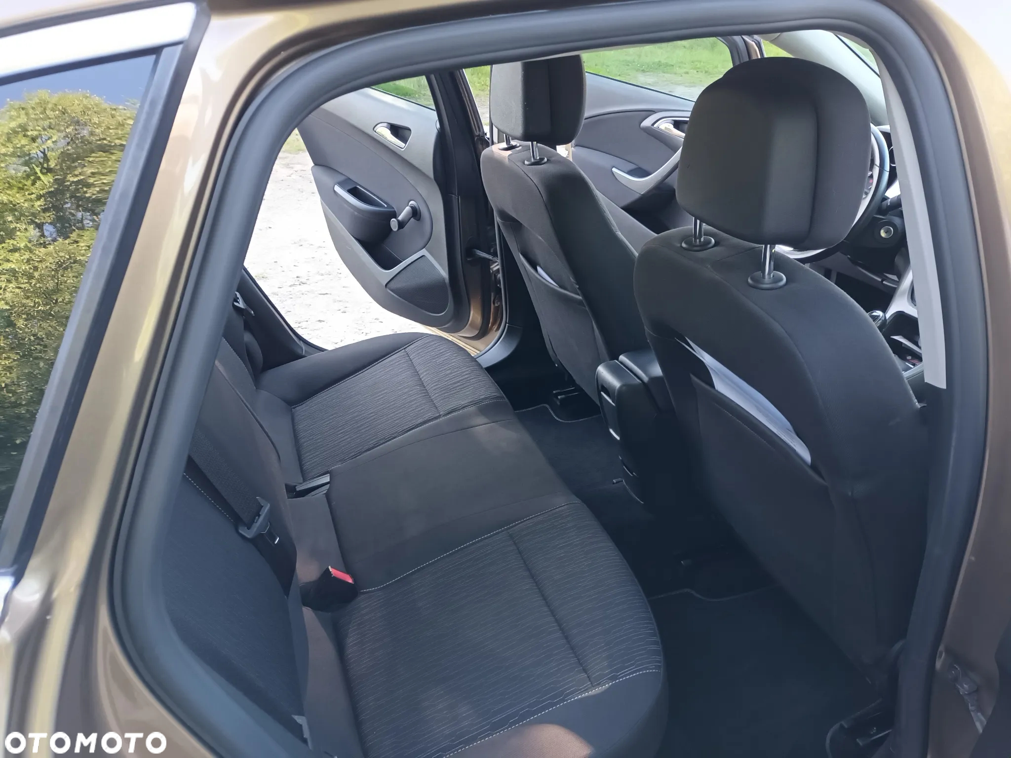 Opel Astra IV 1.4 T Cosmo - 20