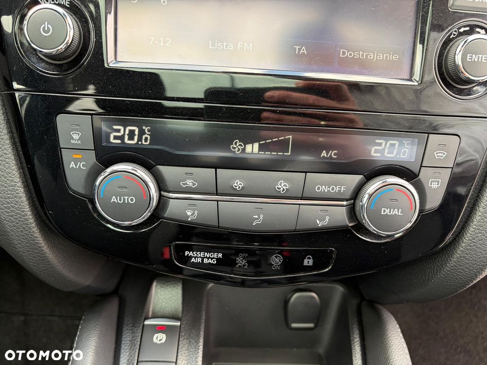 Nissan Qashqai 1.6 DIG-T N-Connecta - 19