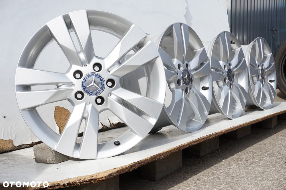 Mercedes W204 5x112 17 7,5J et47 - 2