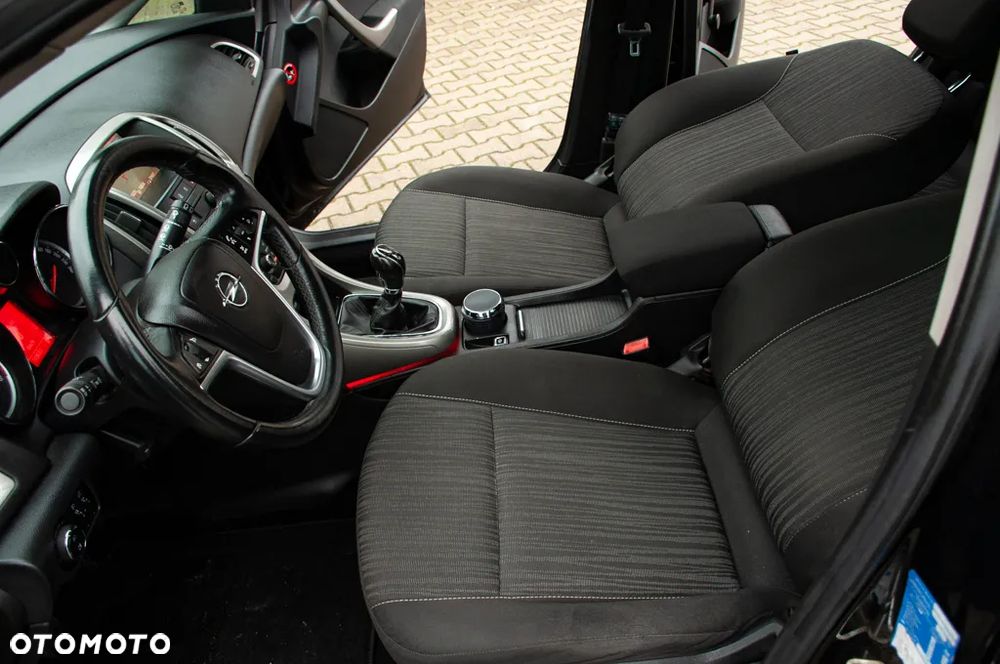 Opel Astra 1.4 Turbo Innovation - 36