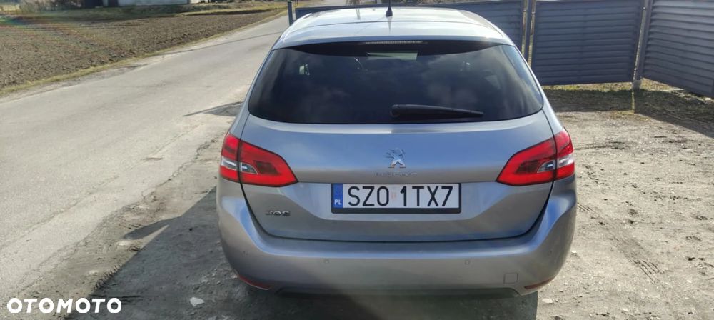 Peugeot 308 1.2 PureTech Active Pack S&S - 8