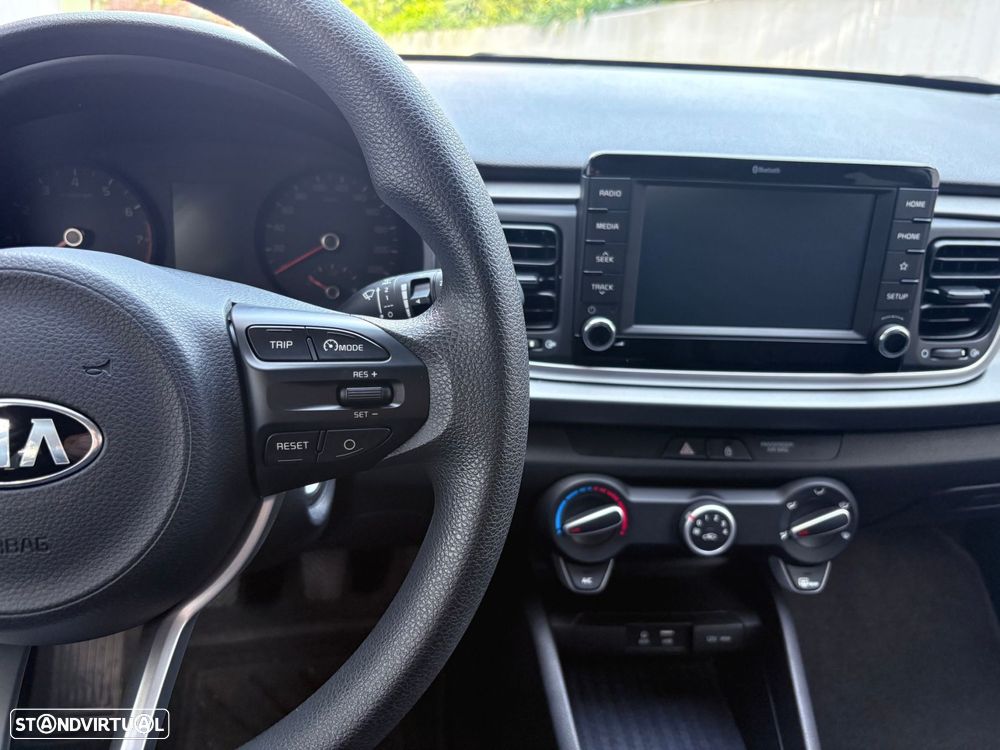 Kia Rio 1.2 CVVT Urban - 36