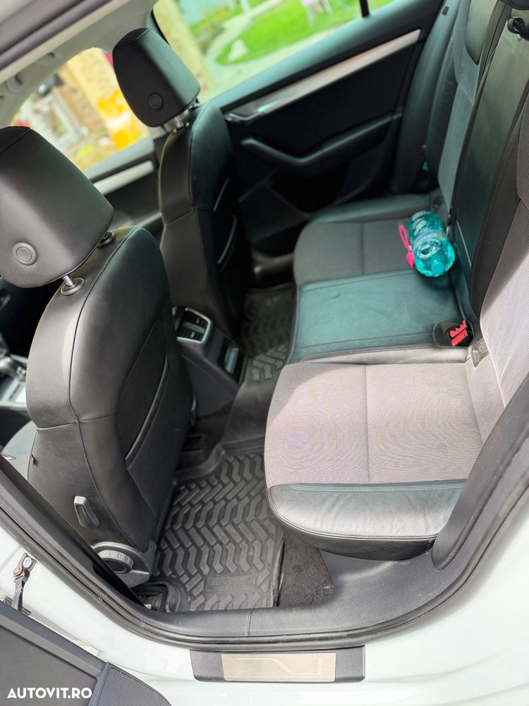 Skoda Octavia 1.6 TDI DSG Style - 8