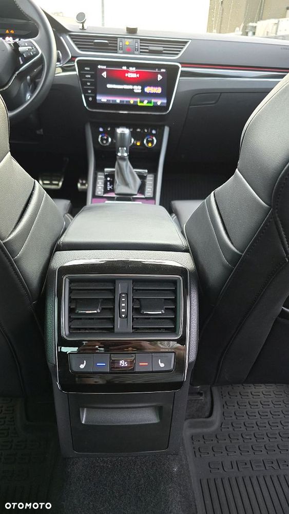 Skoda Superb 2.0 TDI SCR L&K DSG - 29