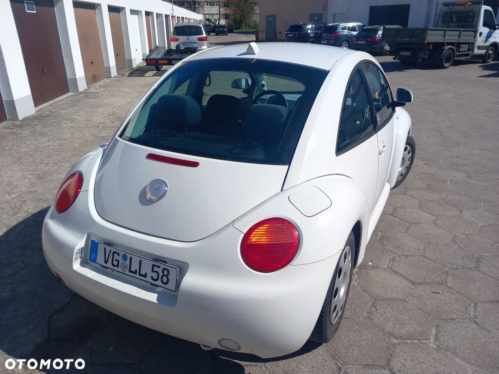Volkswagen New Beetle 1.6 Coastal - 6