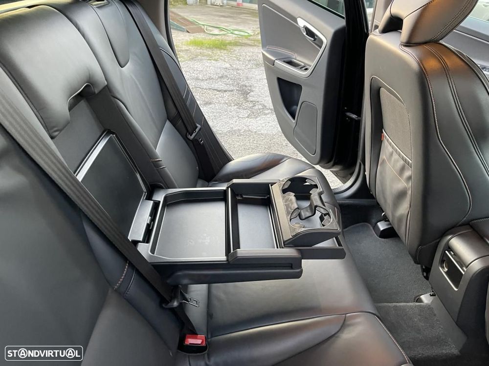 Volvo XC 60 D4 Ocean Race - 19