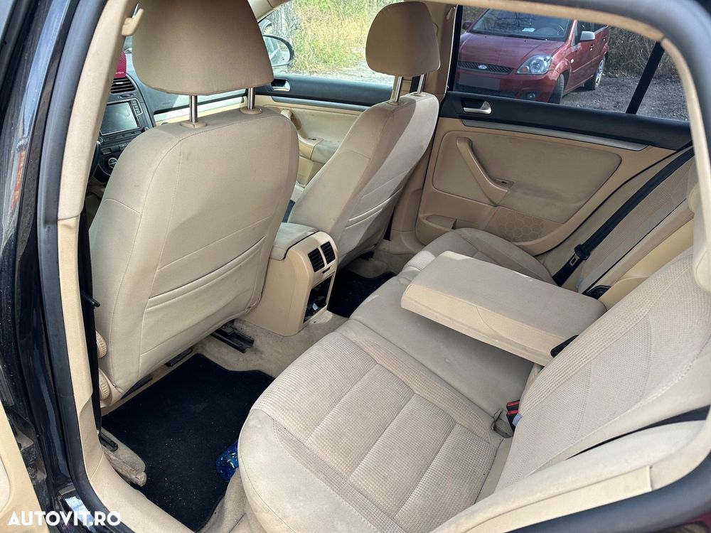 Volkswagen Golf 1.9 TDI DSG Comfortline - 10