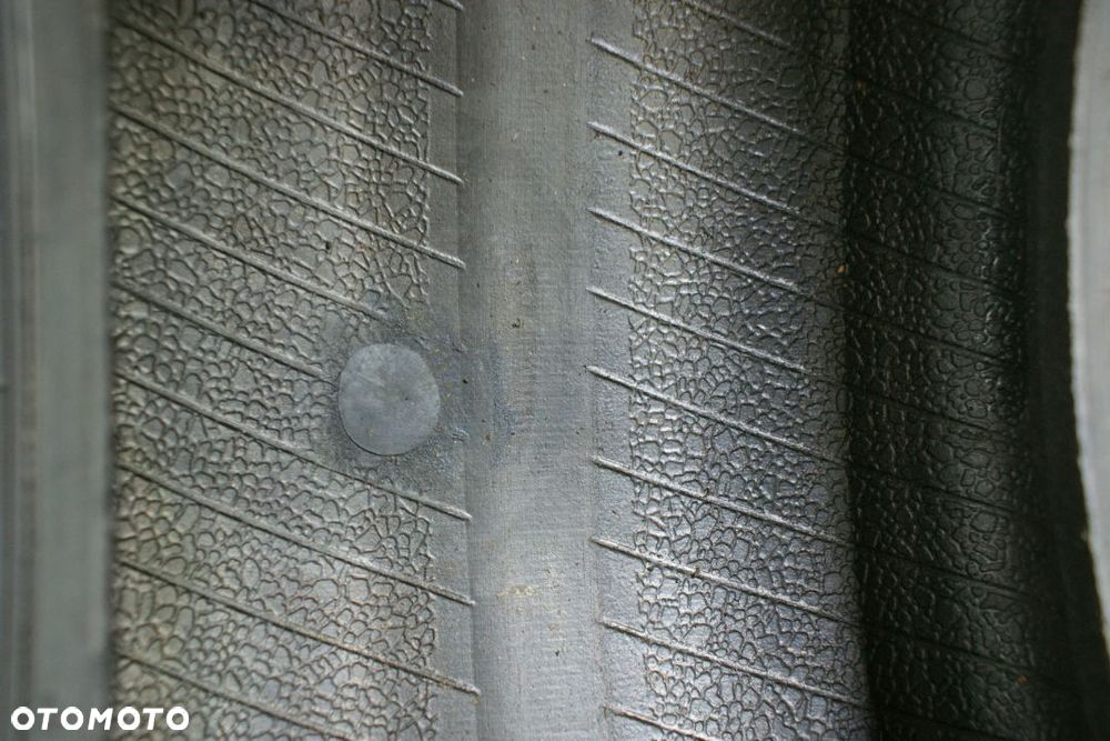 235/45R17 GOODYEAR EFFICIENTGRIP 7,6mm . - 3