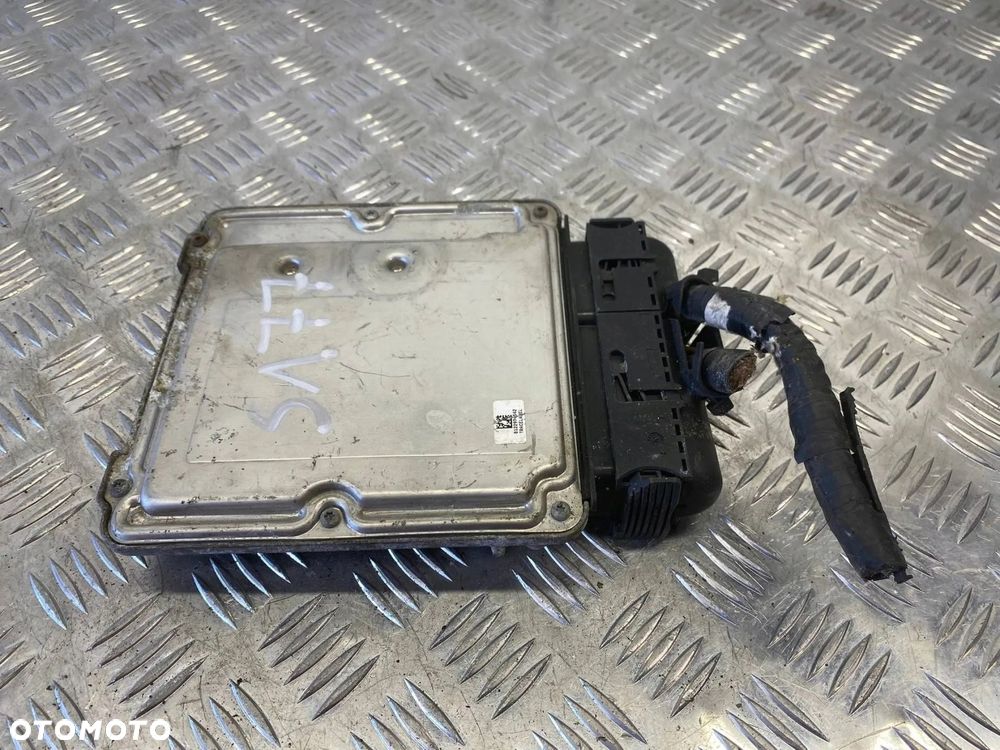 STEROWNIK KOMPUTER SILNIKA VW TOUAREG 2.5 TDI 070906016DE 0281013302 - 9