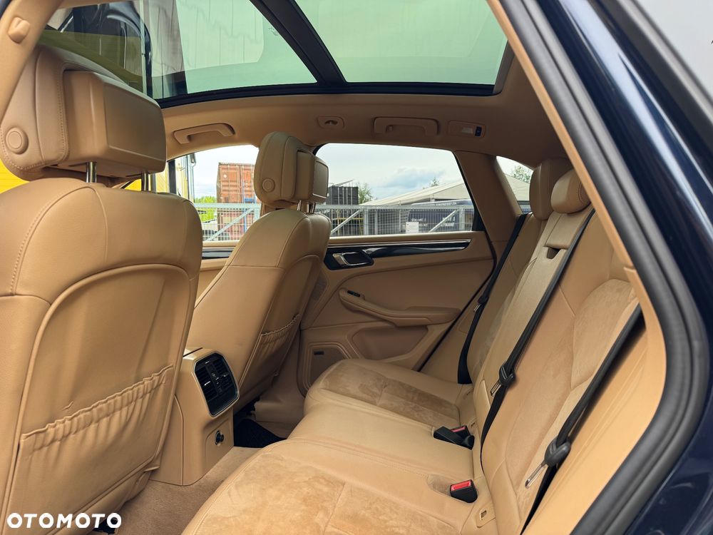 Porsche Macan S - 10