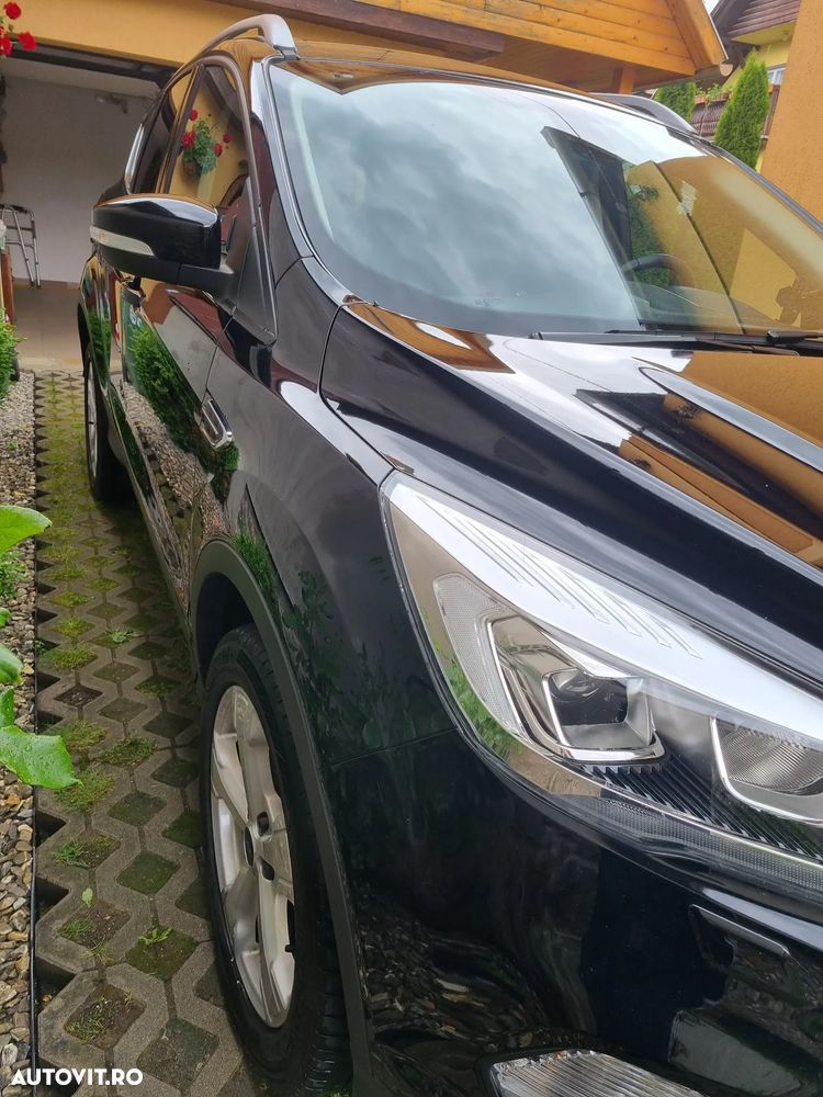 Ford Kuga 1.5 TDCi 2x4 Trend - 4