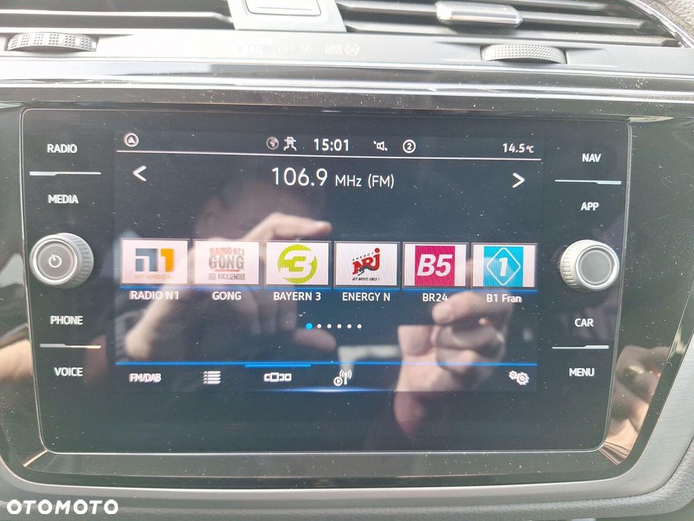 Volkswagen Touran - 23