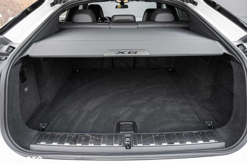 BMW X6M - 36