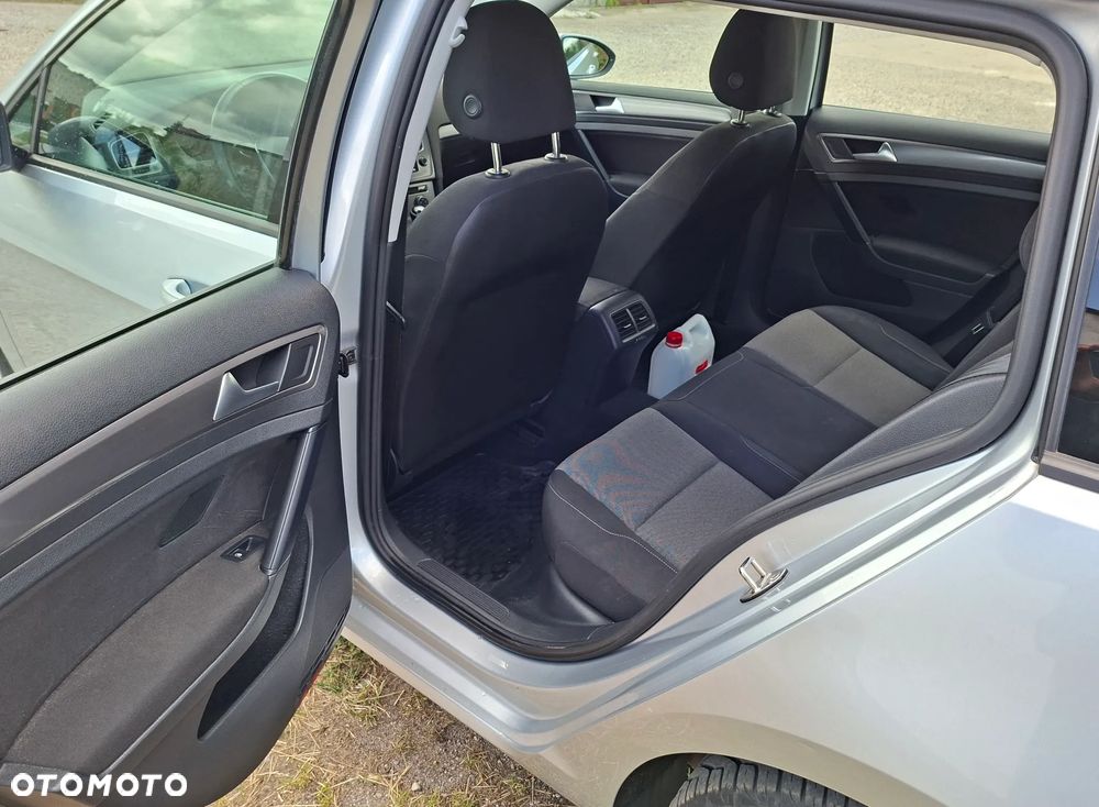 Volkswagen Golf 1.6 TDI BlueMotion Trendline - 8
