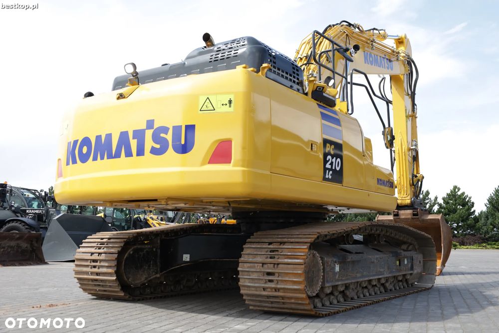 Komatsu PC210LC-11 - 8