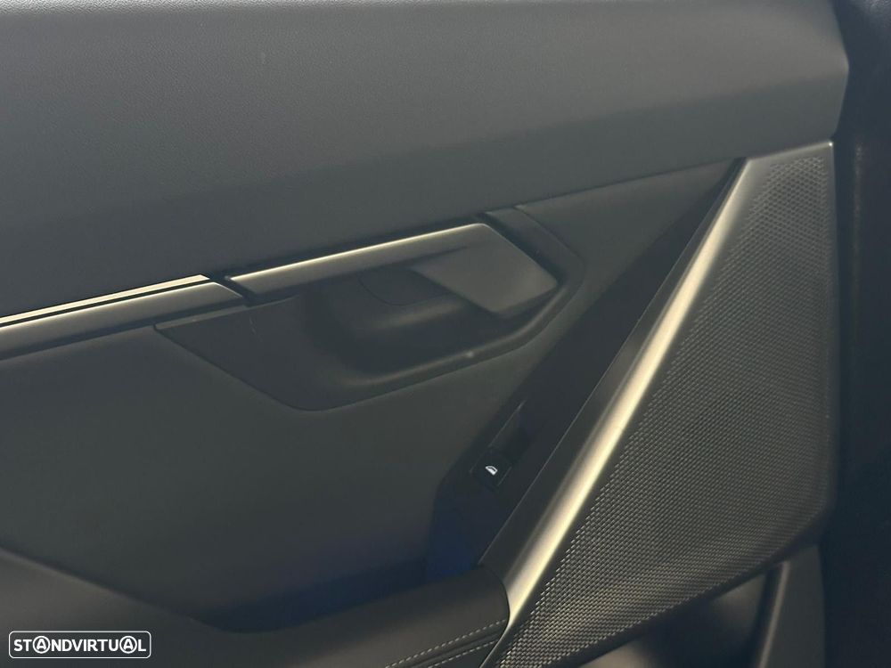 BMW 530 e Pack Desportivo M - 11