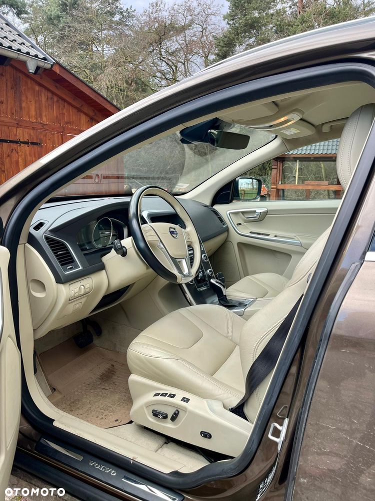 Volvo XC 60 D4 AWD Summum - 5
