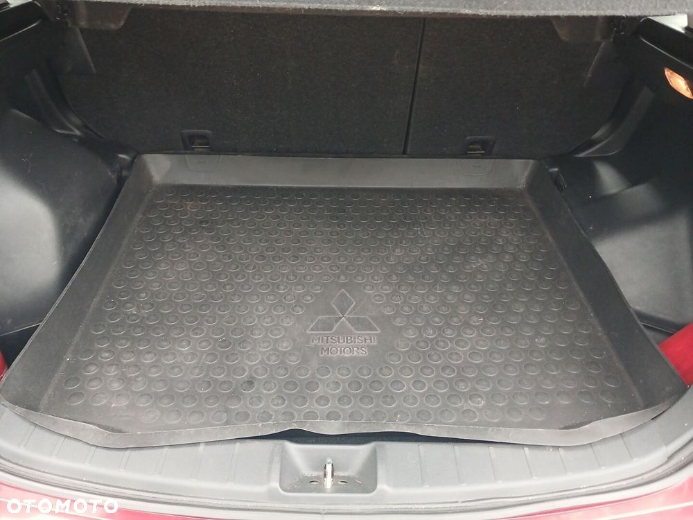 Mitsubishi ASX - 16