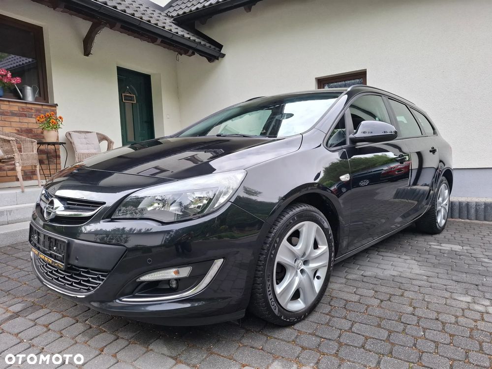Opel Astra 1.4 Turbo Exklusiv - 32