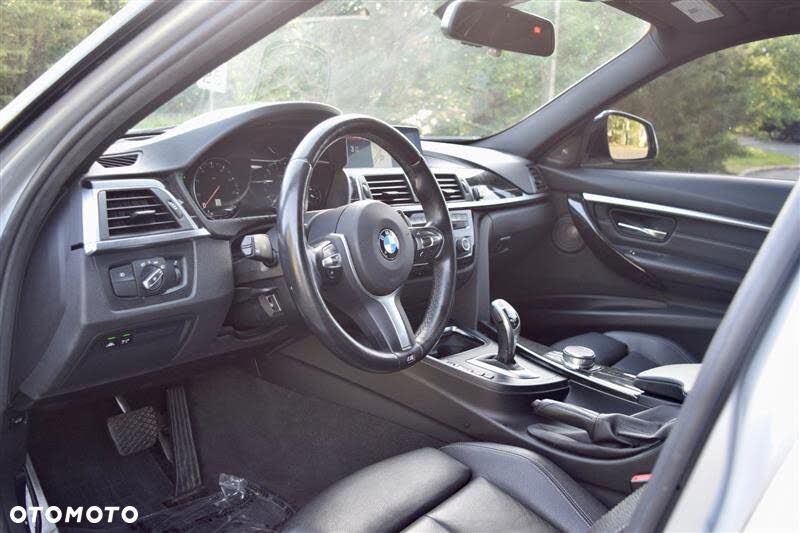 BMW Seria 3 330i xDrive Edition M Sport Shadow - 8