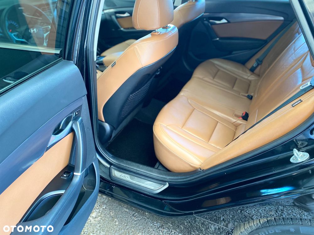 Hyundai i40 1.7 CRDi Business - 17