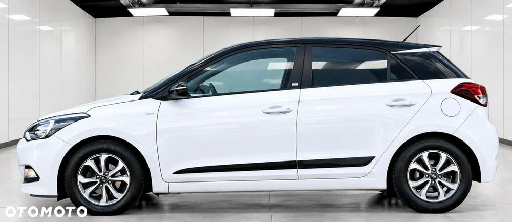 Hyundai i20 1.2 Passion Plus - 22