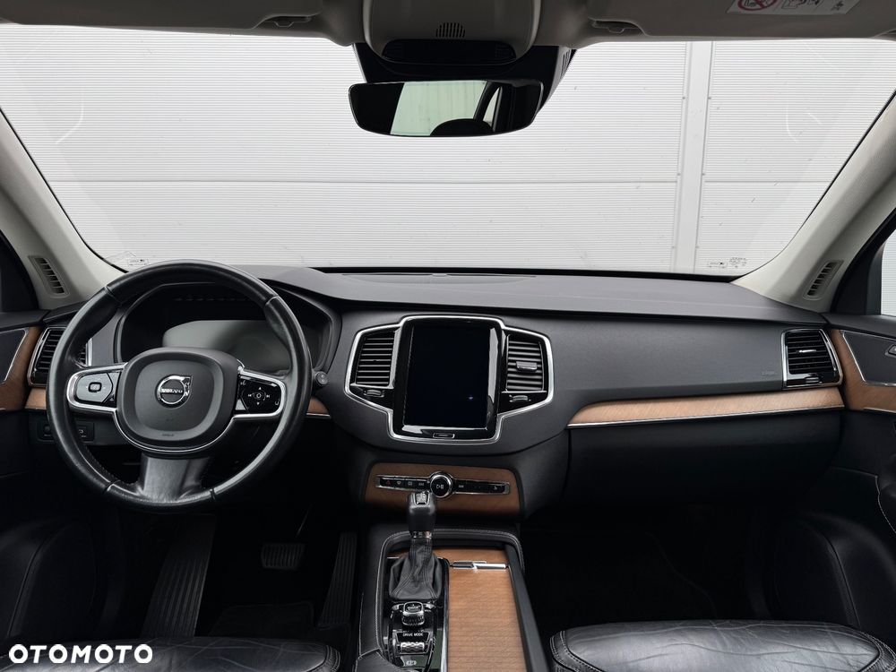 Volvo XC 90 D5 AWD Geartronic Inscription - 11