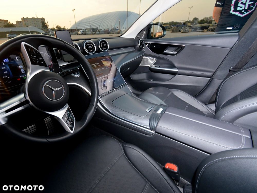 Mercedes-Benz Klasa C 180 mHEV Avantgarde - 30