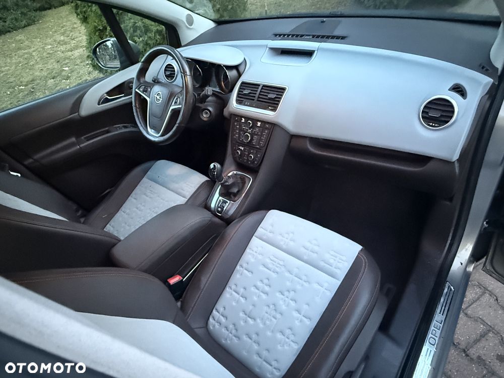 Opel Meriva - 10