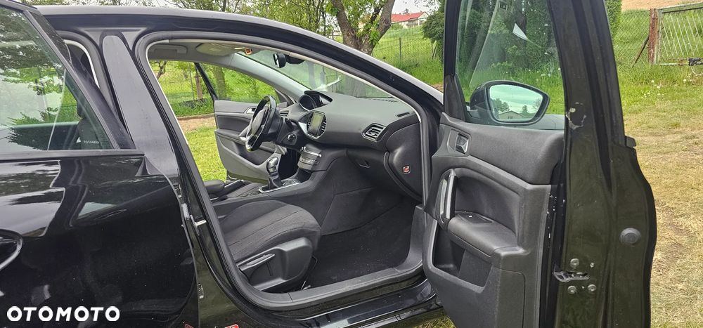 Peugeot 308 HDi FAP 92 Active - 11