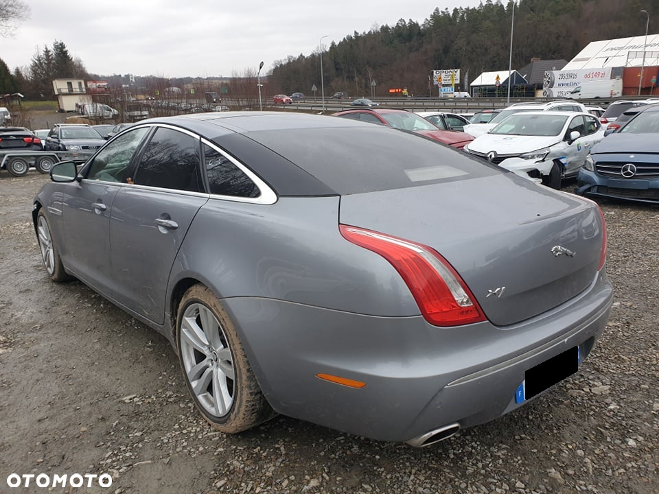Jaguar XJ 3.0 D V6 Luxury - 2