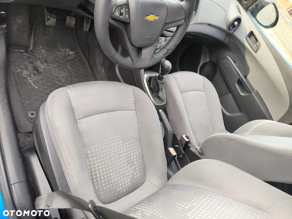Chevrolet Aveo 1.2 LT - 8