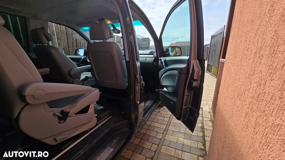 Mercedes-Benz Viano 2.2 CDI DPF extralang 4Matic Automatik Trend - 9