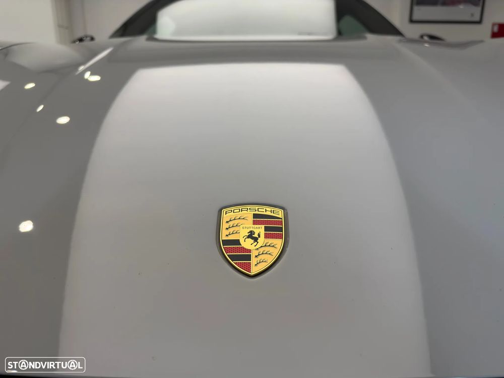 Porsche 911 (992) Carrera 4 GTS - 18