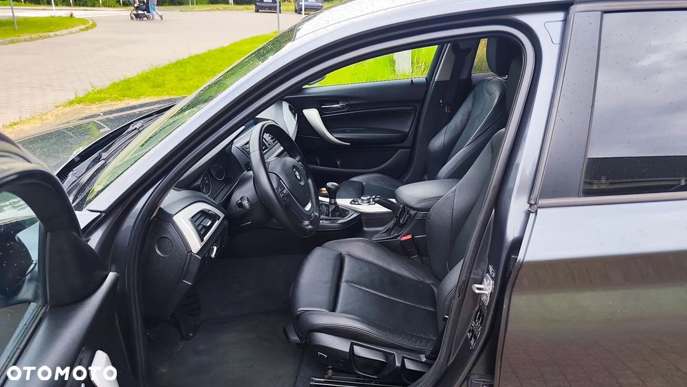 BMW Seria 1 120d Sport Line - 5