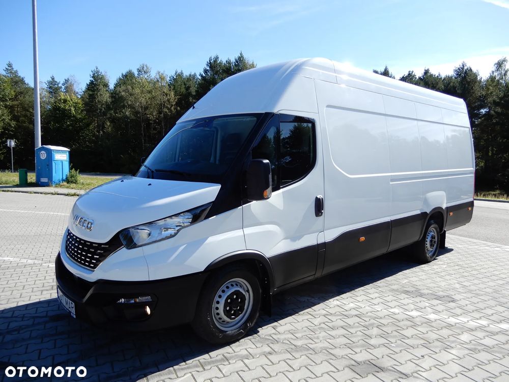 Iveco Daily 35S18 3.0 HPI 180 KM POWER Furgon Blaszak XXL 4.70 CM MAXI LONG Wysokość H3 2150 mm WZMACNIANE ZAWIESZENIE 1024 Kg Ładowność HAK 3500 Kg 50 Tys Km ASO Serwis Stan NOWY UNIKAT OKAZJA - 7