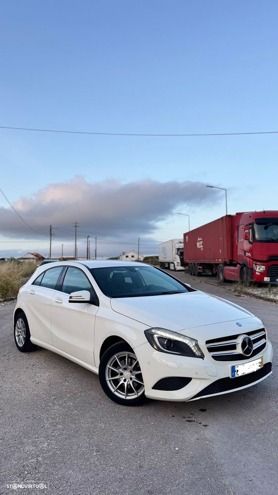 Mercedes-Benz A 180 CDI (BlueEFFICIENCY) - 13
