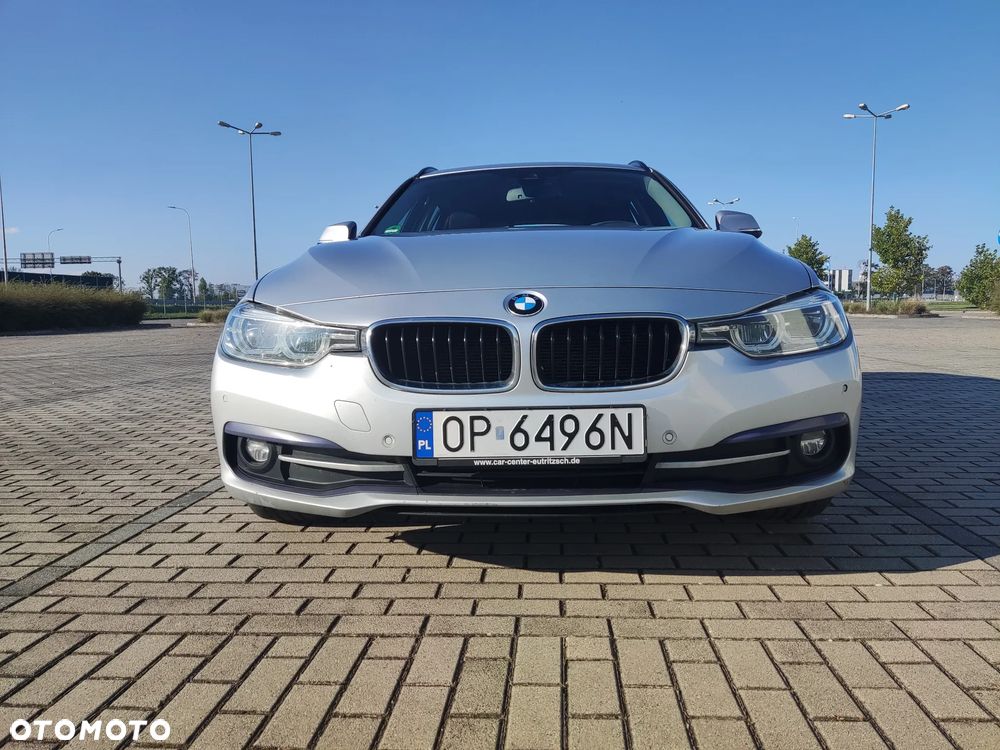 BMW Seria 3 320d Sport Line - 3
