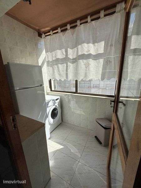Arrenda-se T3 Amorosa Remodelado - Grande imagem: 3/12