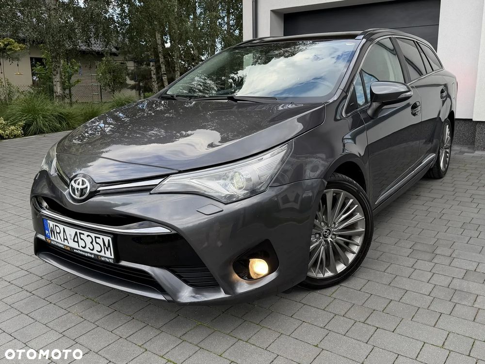 Toyota Avensis Touring Sports 1.8 Business Edition - 2