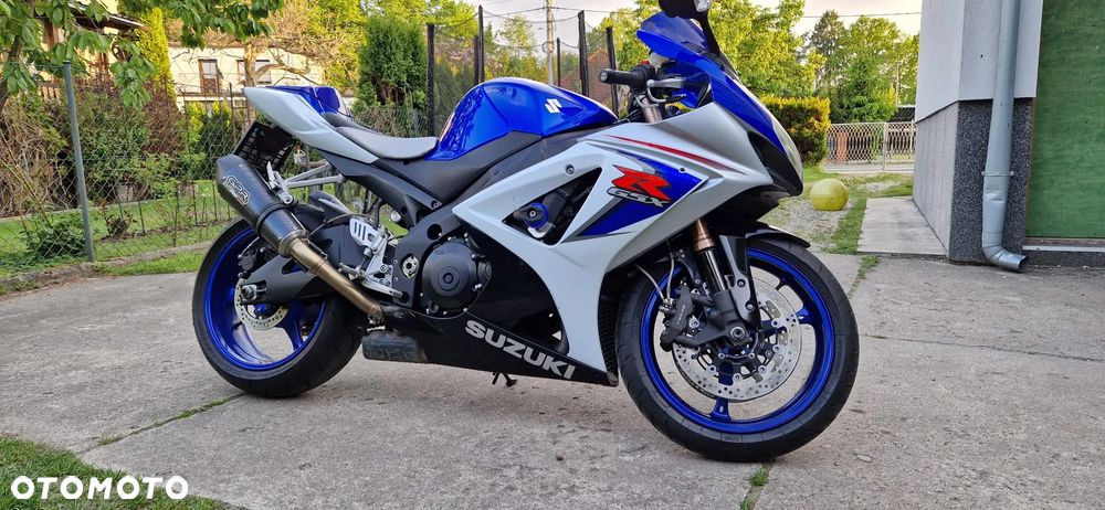 Suzuki GSX-R - 16