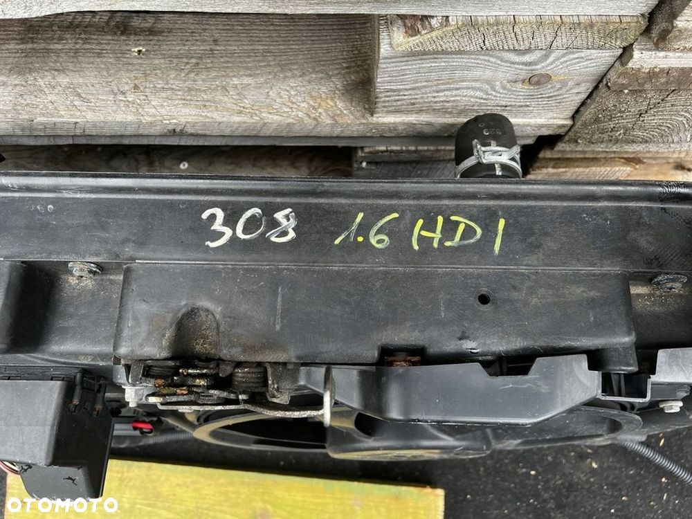 PAS PRZEDNI PEUGEOT 308 1,6HDI - 3