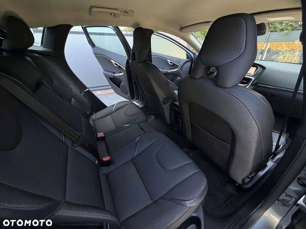 Volvo V40 Cross Country D2 Geartronic Momentum - 21