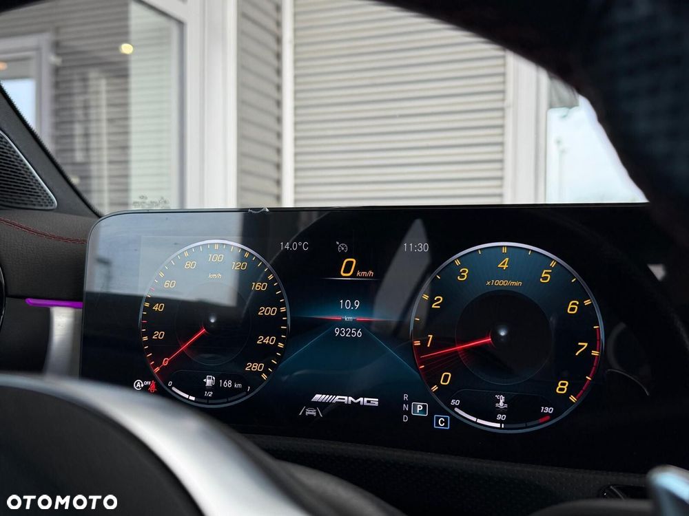 Mercedes-Benz CLA - 21