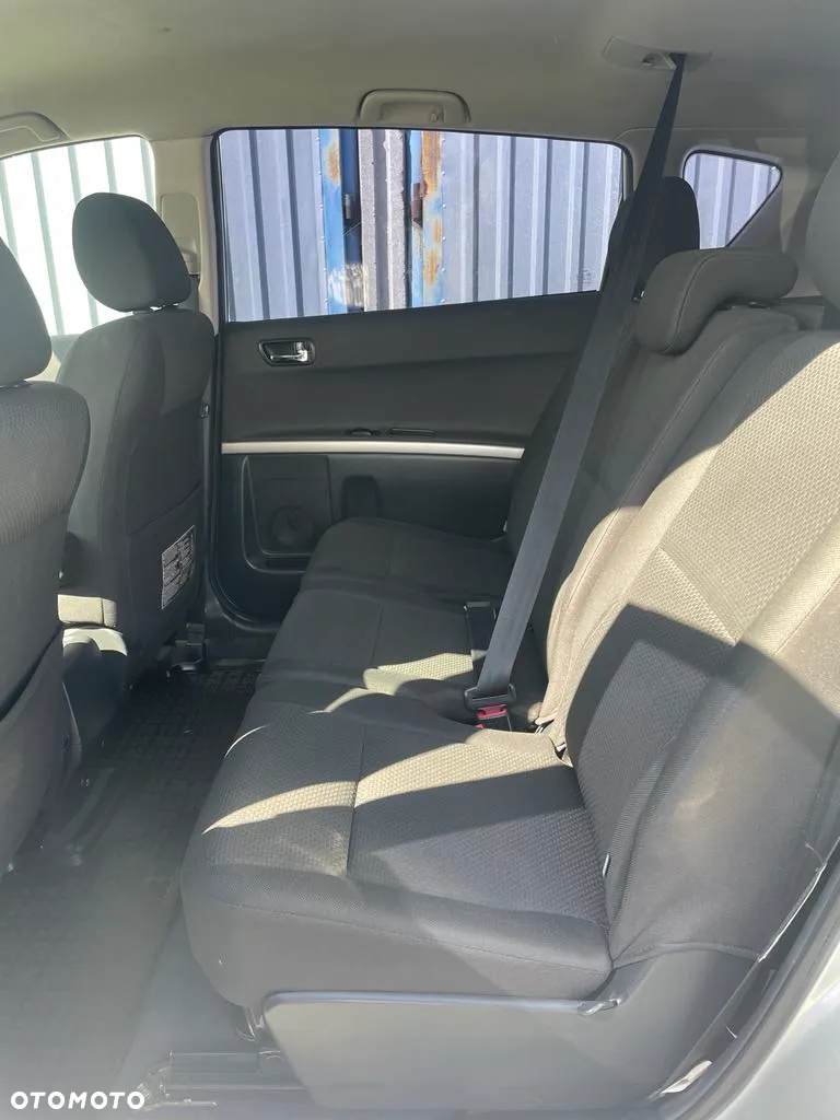 Toyota Corolla Verso - 24