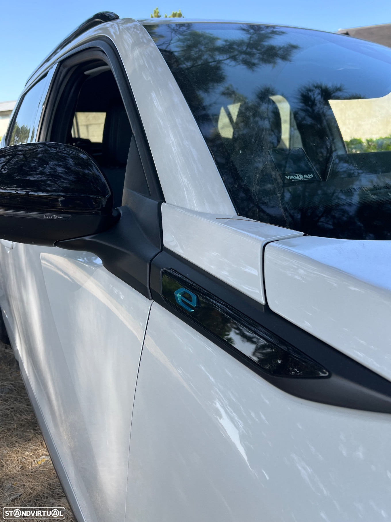 Peugeot e-2008 50 kWh Allure Pack - 32