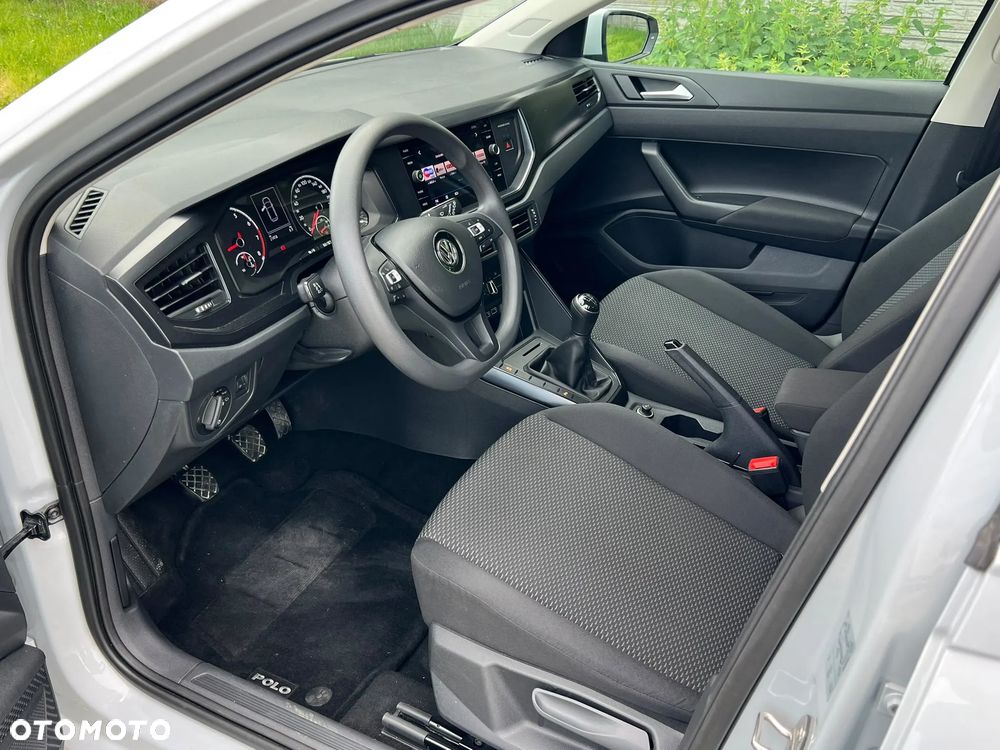 Volkswagen Polo 1.0 ACTIVE - 19